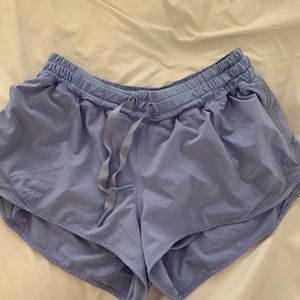 Lululemon Hotty Hot short